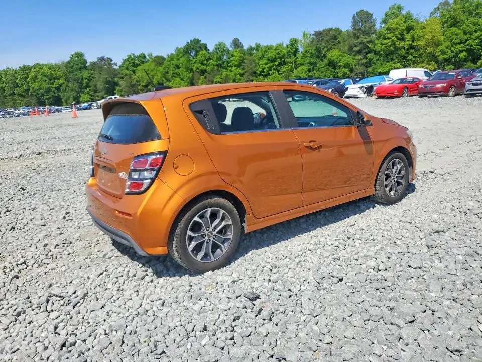 2017 CHEVROLET SONIC LT  