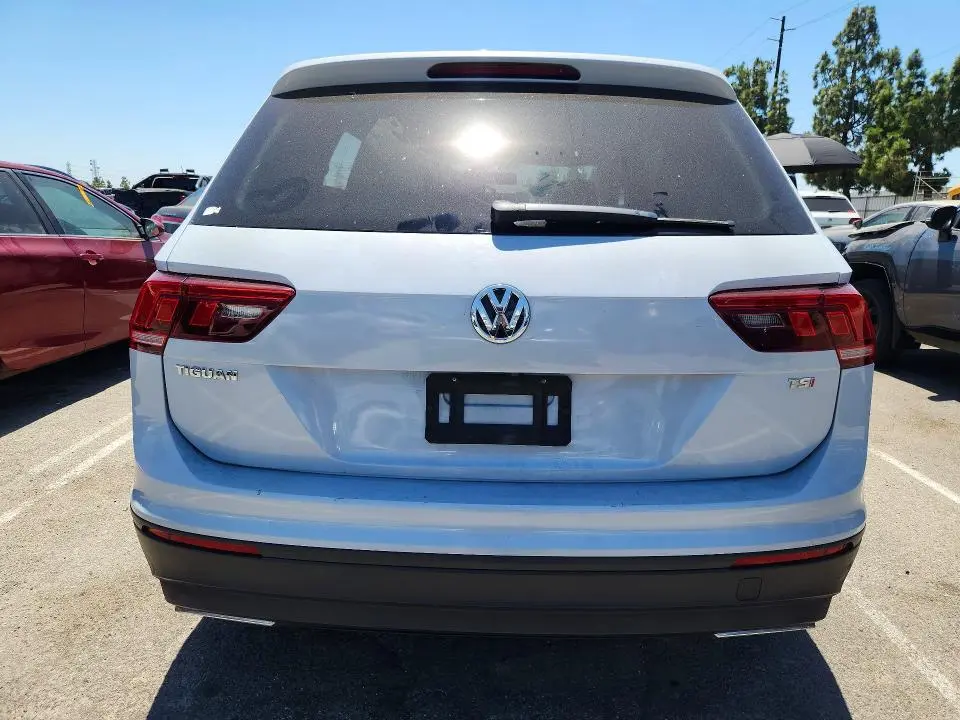2018 VOLKSWAGEN TIGUAN S  