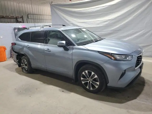 2020 TOYOTA HIGHLANDER XLE  
