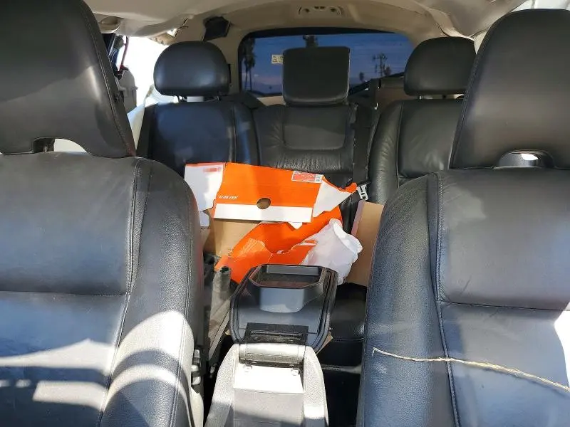 2011 VOLVO XC90 3.2  