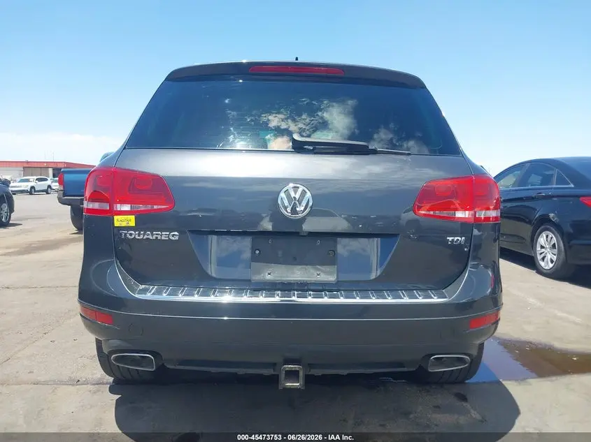 2011 VOLKSWAGEN TOUAREG TDI LUX