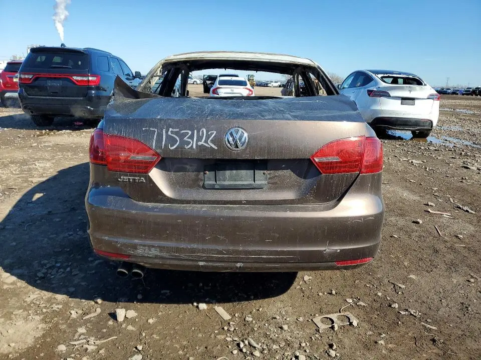 2014 VOLKSWAGEN JETTA BASE  