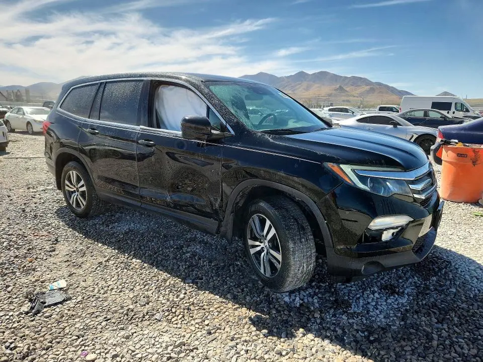 2017 HONDA PILOT EX  