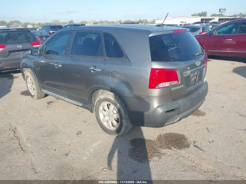 2012 KIA SORENTO LX