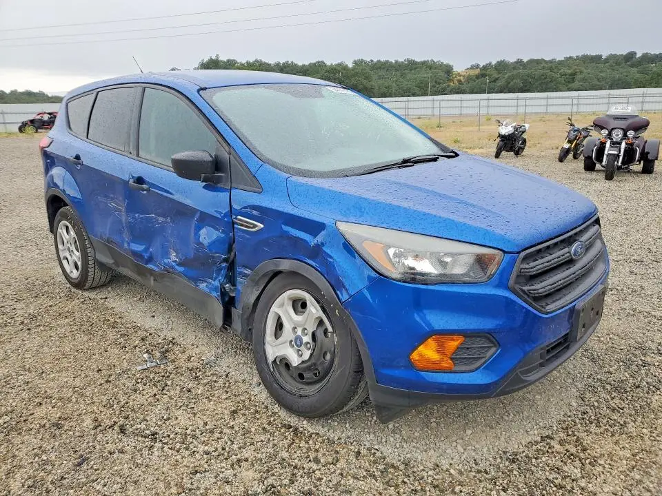 2019 FORD ESCAPE S  