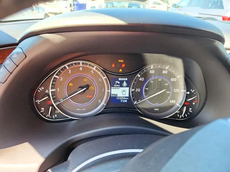2015 INFINITI QX80 BASE  