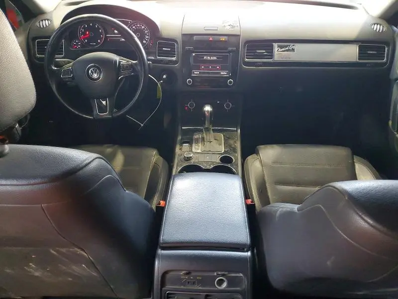2013 VOLKSWAGEN TOUAREG V6  