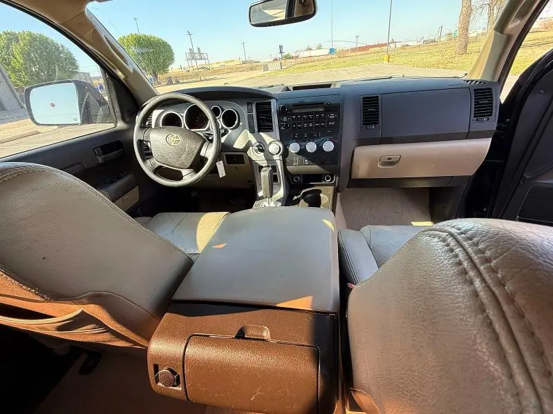 2010 TOYOTA TUNDRA GRADE  