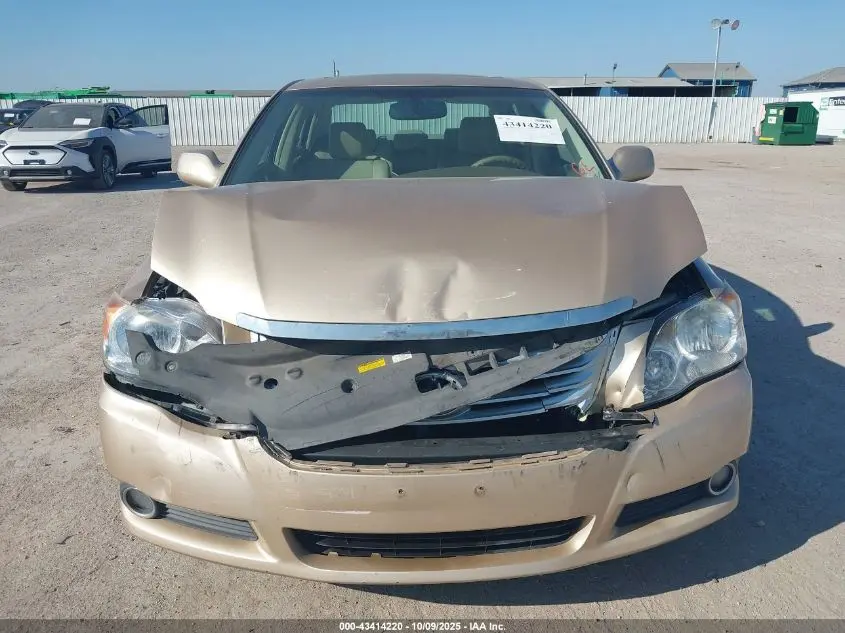 2010 TOYOTA AVALON XLS