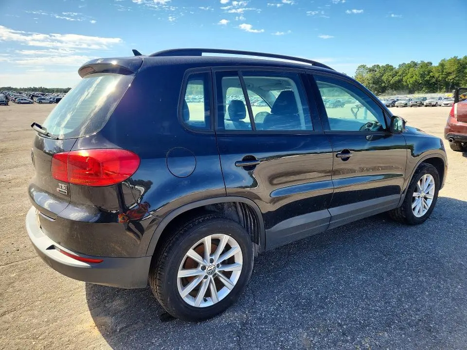 2017 VOLKSWAGEN TIGUAN S  