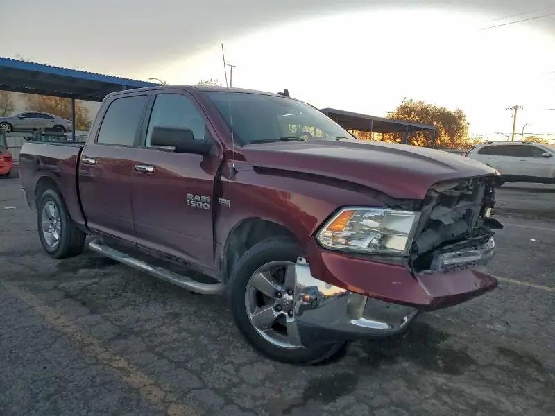 2018 RAM 1500 SLT  