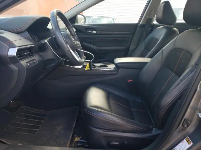 2022 NISSAN ALTIMA SR  