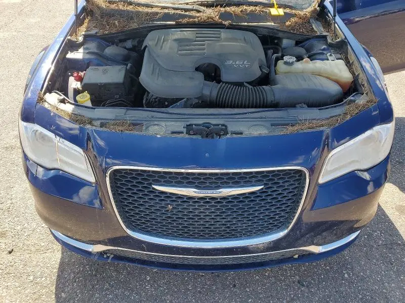 2017 CHRYSLER 300 LIMITED  