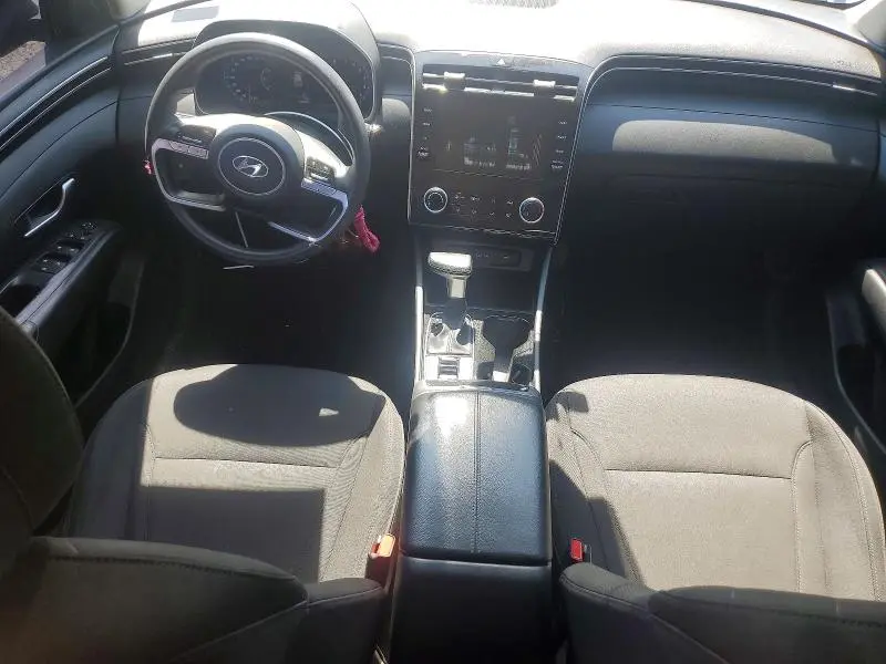 2022 HYUNDAI TUCSON SE  