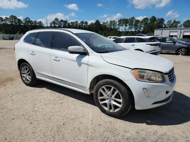 2017 VOLVO XC60 T5  