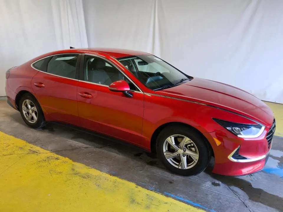 2022 HYUNDAI SONATA SE  