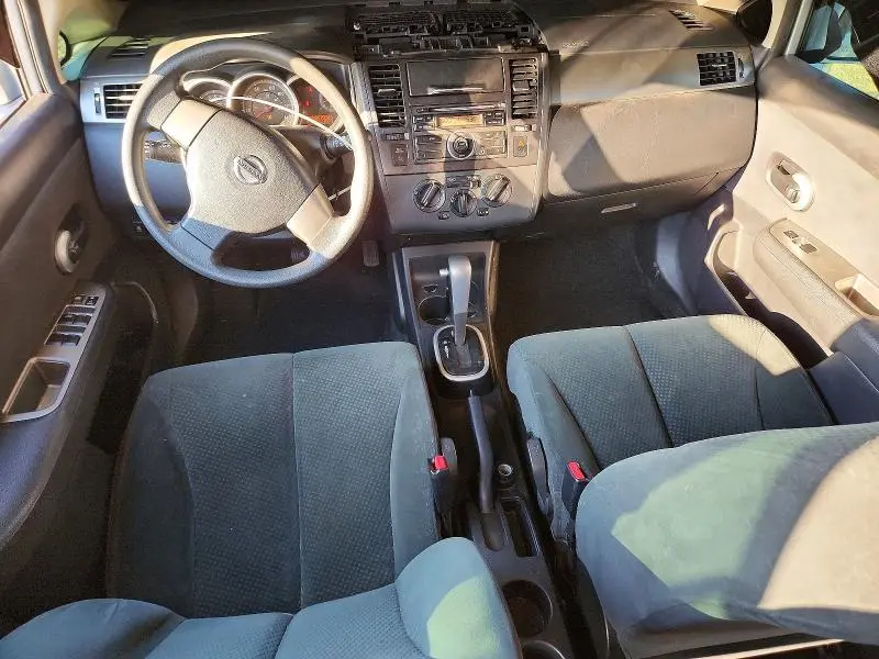 2012 NISSAN VERSA 1.8 S  