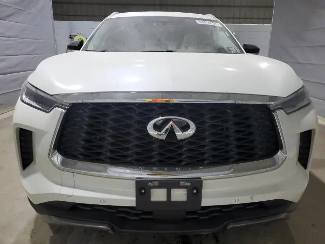 2022 INFINITI QX60 LUXE  