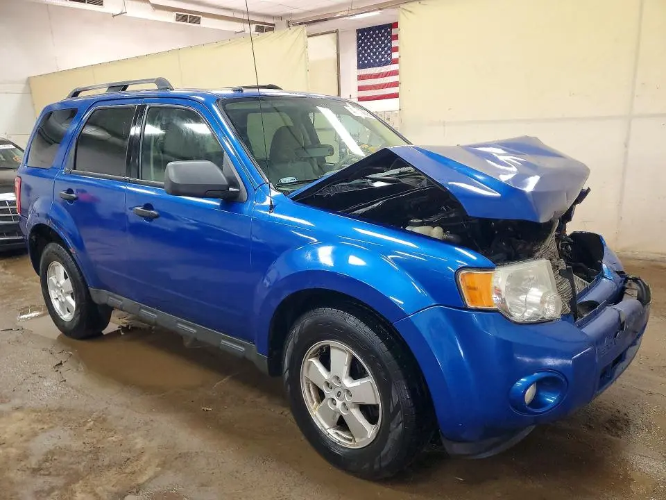 2012 FORD ESCAPE XLT  