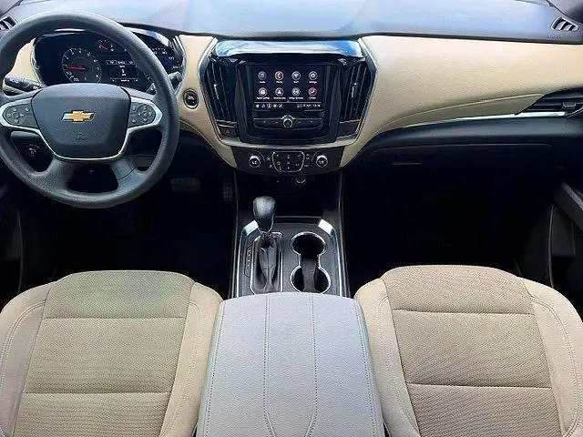 2023 CHEVROLET TRAVERSE LS  