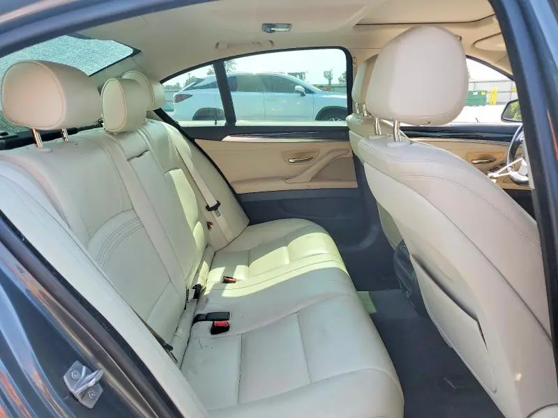 2016 BMW 528 XI  