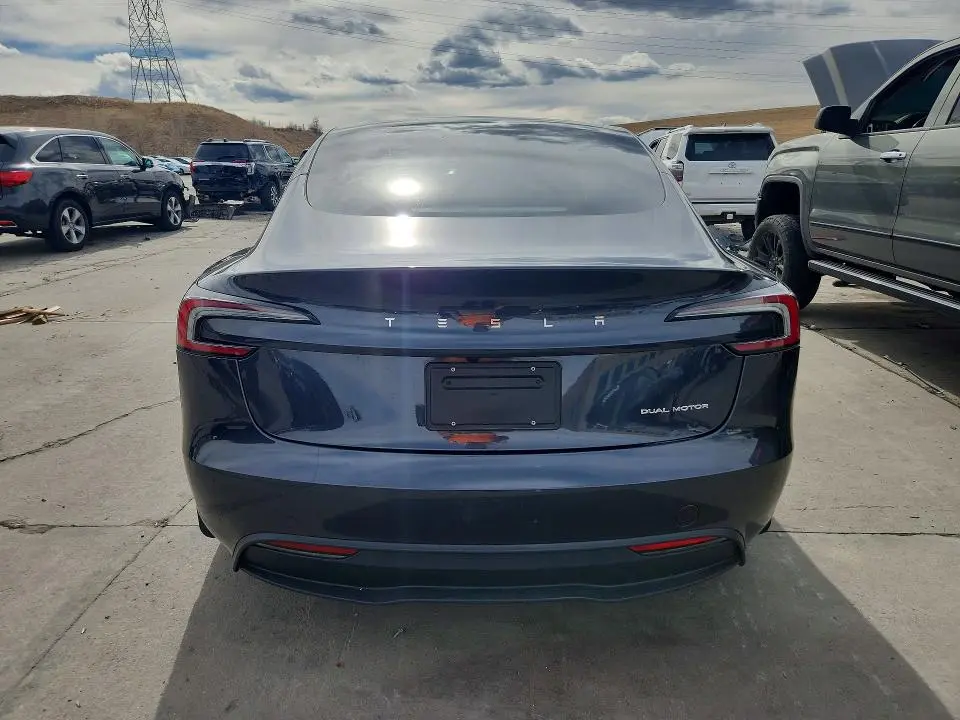2025 TESLA MODEL 3   