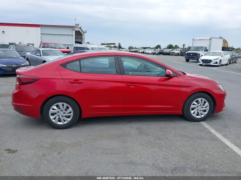 2020 HYUNDAI ELANTRA SE