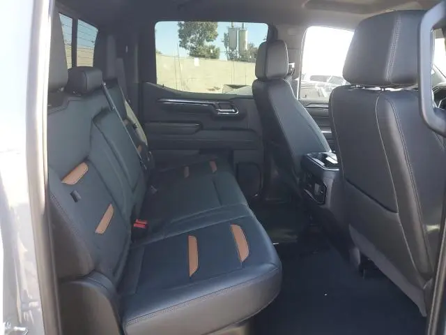 2024 GMC SIERRA K1500 AT4  