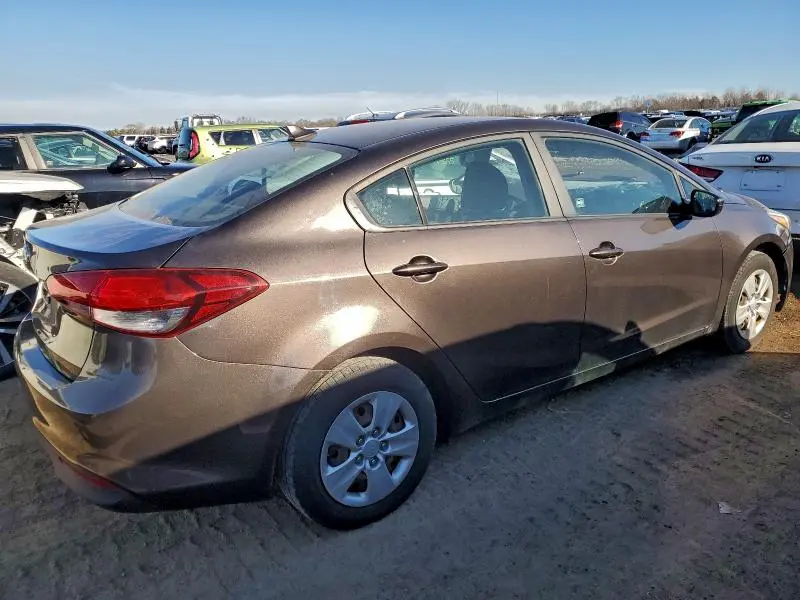 2017 KIA FORTE LX  