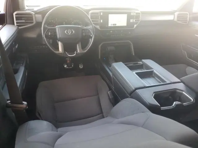 2023 TOYOTA TUNDRA CREWMAX SR5  
