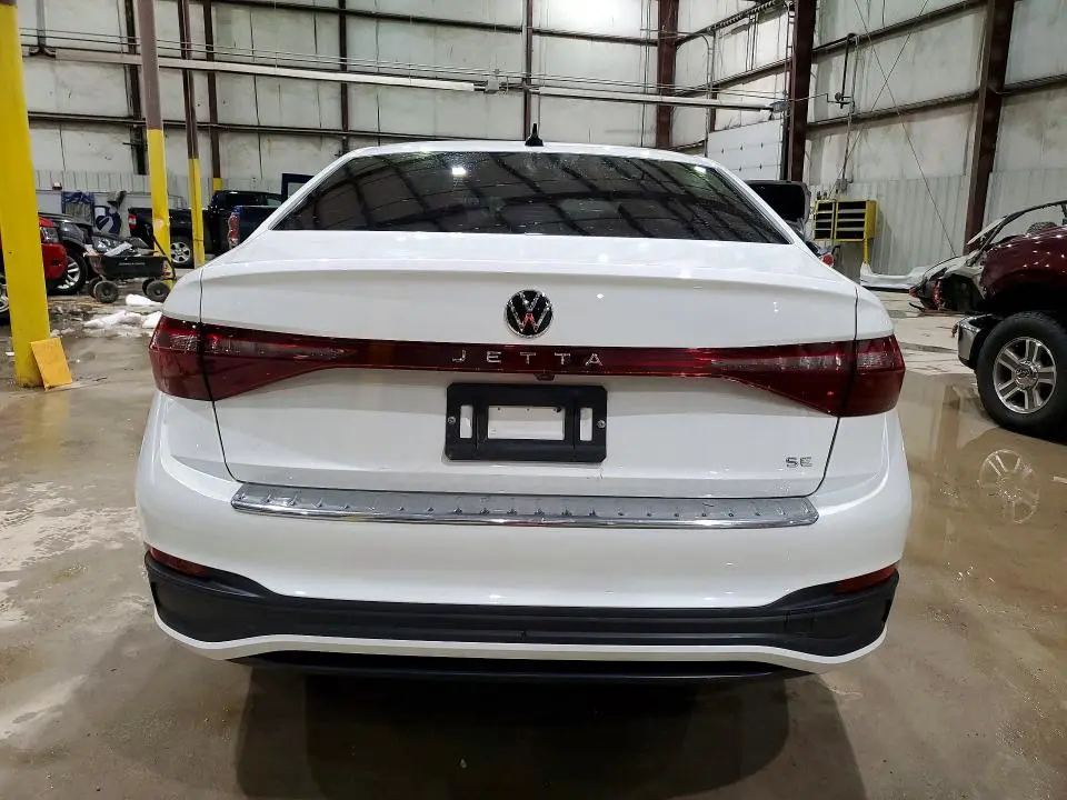 2025 VOLKSWAGEN JETTA SE  