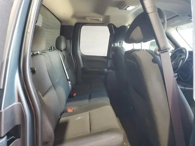 2011 GMC SIERRA K2500 SLE  