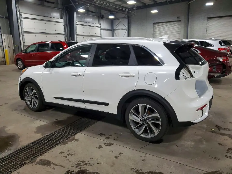 2017 KIA NIRO TOURING  