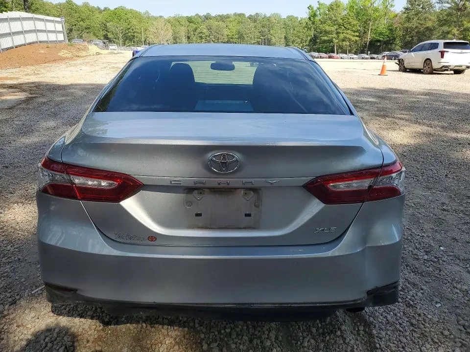 2018 TOYOTA CAMRY XLE  