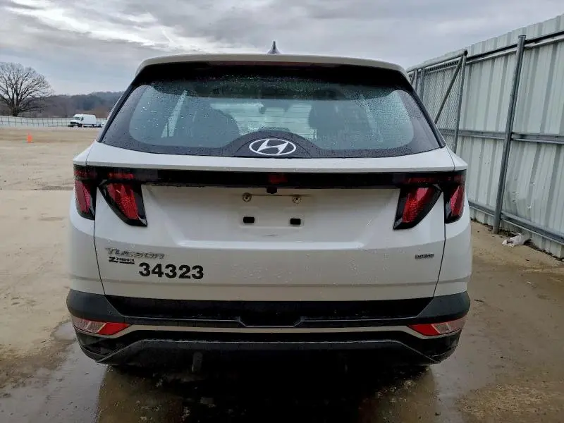 2023 HYUNDAI TUCSON SE  
