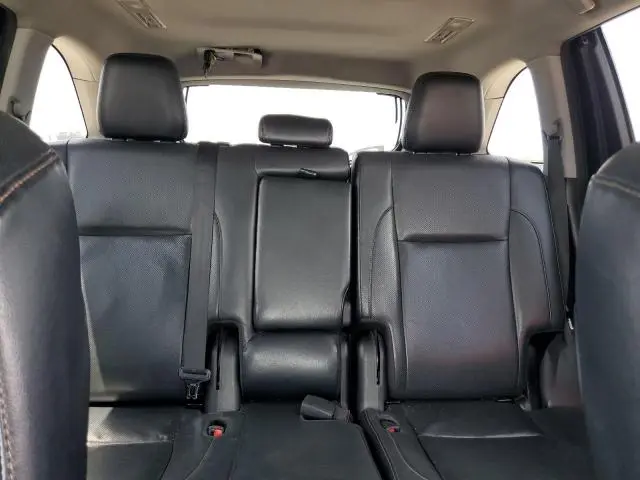 2017 TOYOTA HIGHLANDER LIMITED  