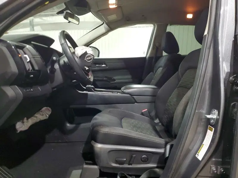 2022 NISSAN PATHFINDER SV  
