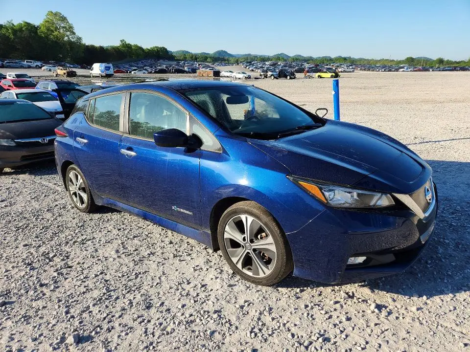 2018 NISSAN LEAF SV  