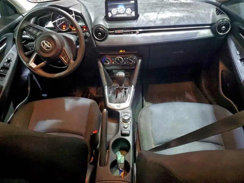 2020 TOYOTA YARIS LE  