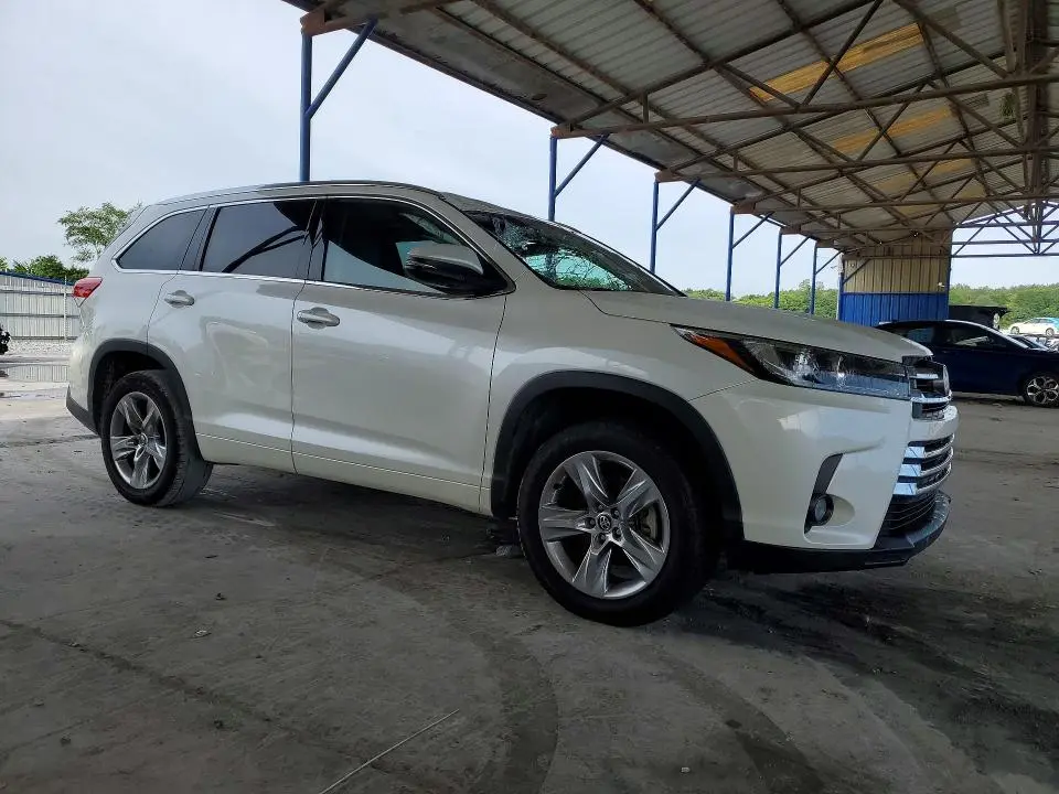 2018 TOYOTA HIGHLANDER LIMITED  