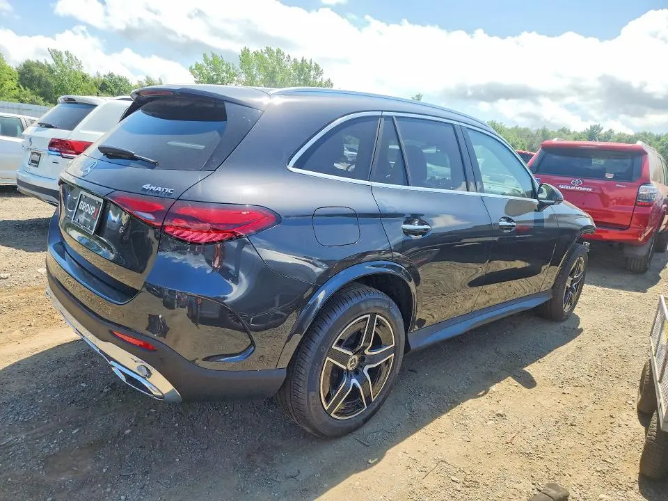 2026 MERCEDES-BENZ GLC 300 4MATIC  