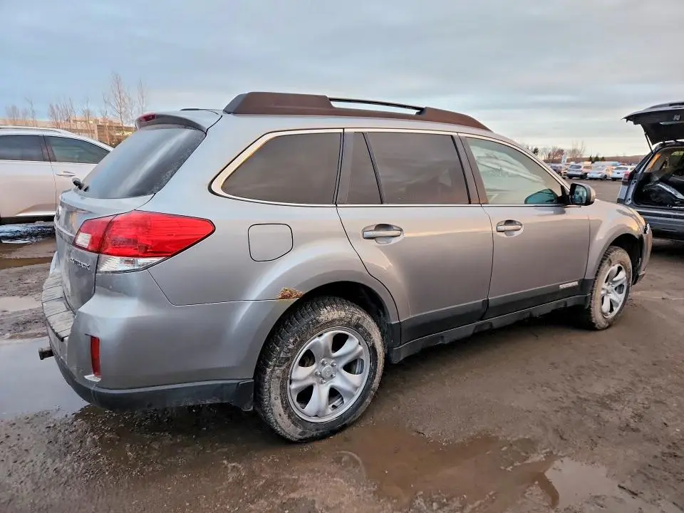 2011 SUBARU OUTBACK 2.5I PREMIUM  