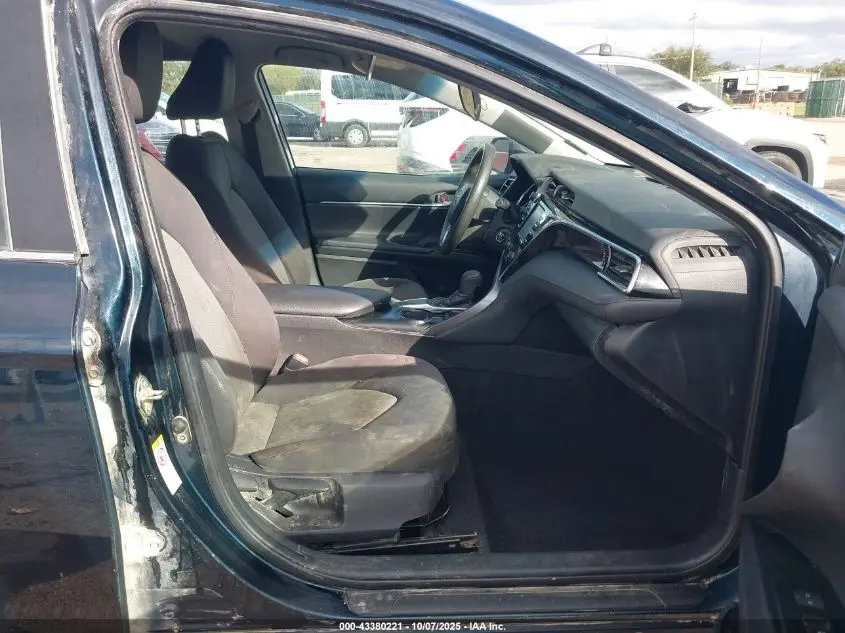 2018 TOYOTA CAMRY LE