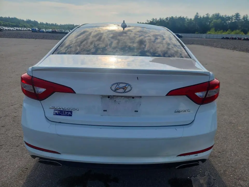 2015 HYUNDAI SONATA SPORT  