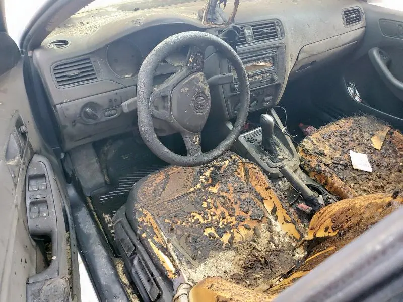 2015 VOLKSWAGEN JETTA BASE  