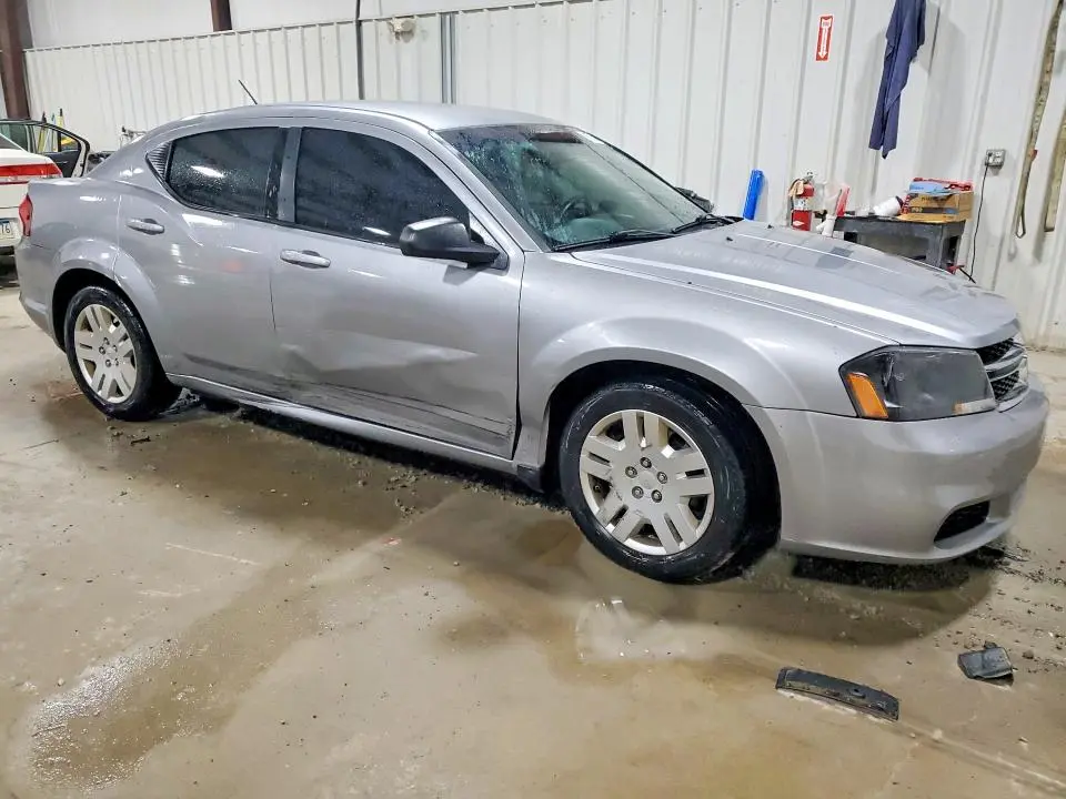2014 DODGE AVENGER SE  