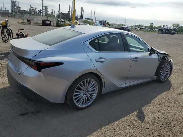 2025 LEXUS IS 300  