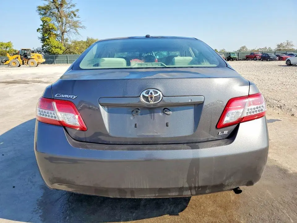 2011 TOYOTA CAMRY LE  