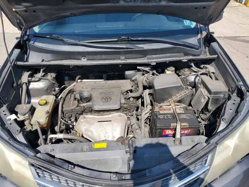 2013 TOYOTA RAV4 LE  