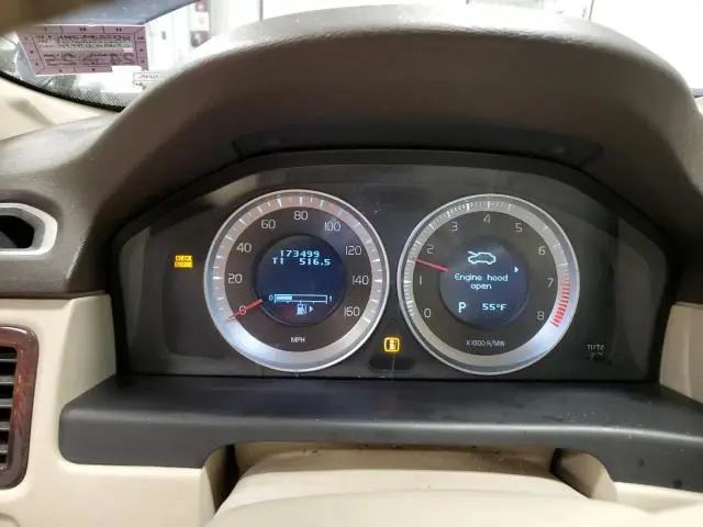 2013 VOLVO XC70 T6  